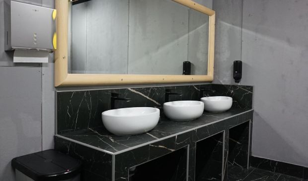 Фотография Футбольный манеж 35х19 