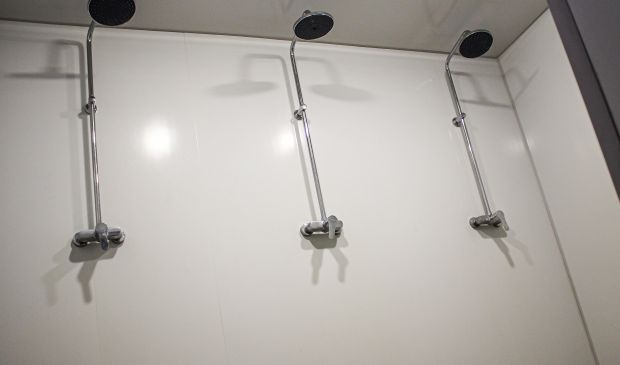 Фотография Зал 100 кв.м. для танцев, стретчинга, гимнастики и йоги с высокими потолками 