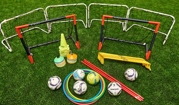 Фотография Стадион им. В.А. Мягкова (СпортВсегда ВДНХ): крытое мини-футбольное поле с искусственной травой