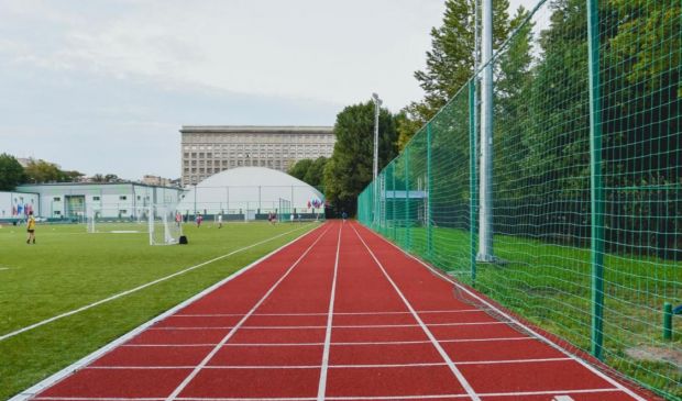 Фотография Поле для мини-футбола 42х22м Стадион 