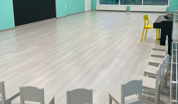 Фотография Большой зал 80 кв.м. в студии растяжки 