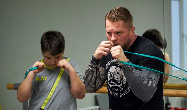 Фотография Кроссфит для взрослых в школе единоборств «Честный бой»