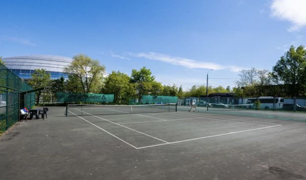 Фотография Теннисные корты 