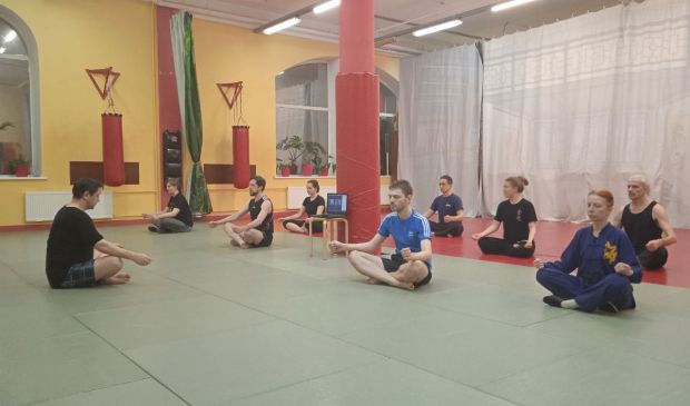 Фотография Цигун в школе 