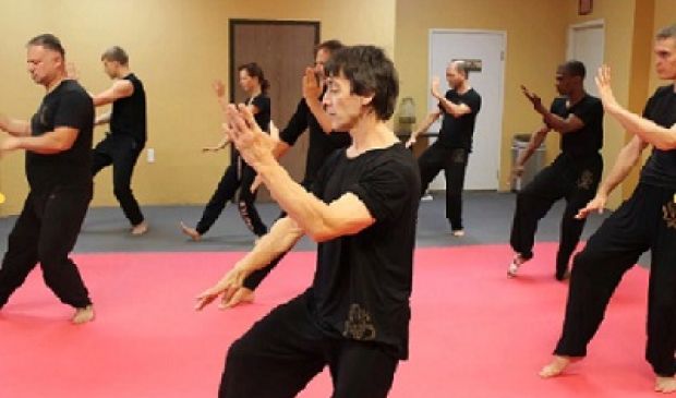 Фотография Тайцзицюань в школе 