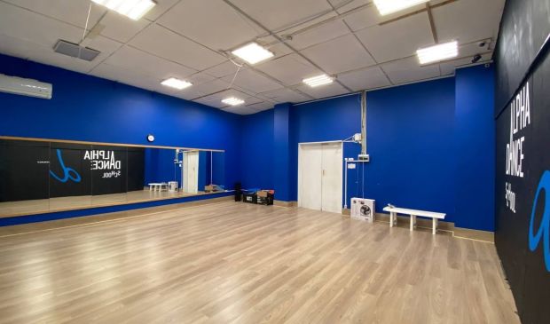 Фотография Серый зал 50 кв.м. в Alpha Dance School