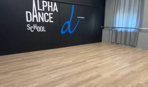 Фотография Серый зал 50 кв.м. в Alpha Dance School