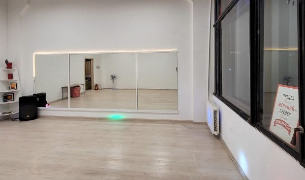 Фотография Белый зал 36 кв.м. в лофте Slam Space