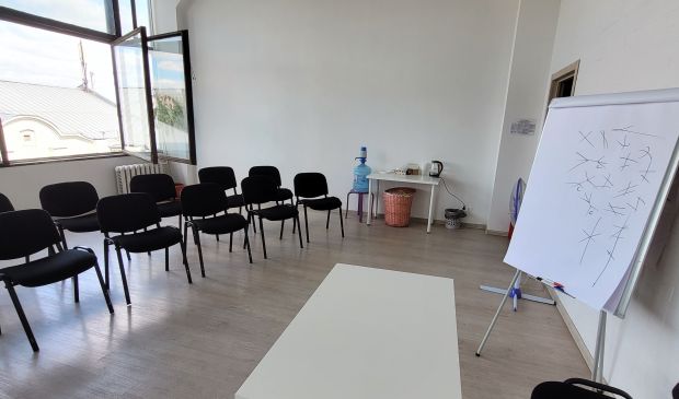 Фотография Белый зал 36 кв.м. в лофте Slam Space