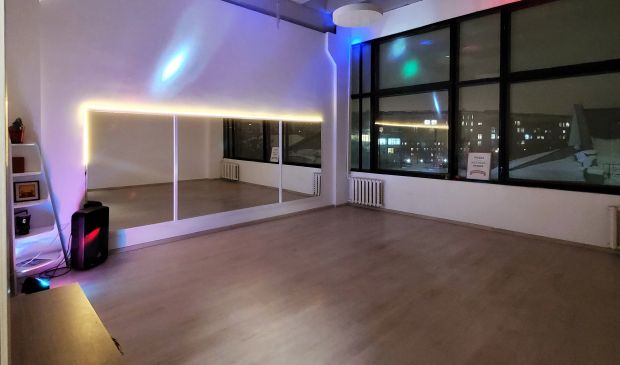 Фотография Белый зал 36 кв.м. в лофте Slam Space