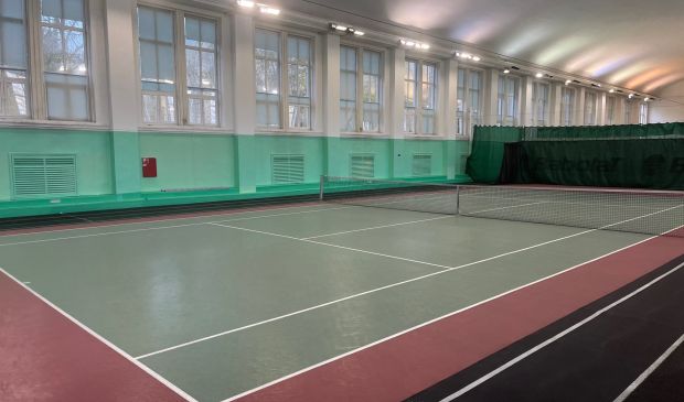 Фотография Крытые теннисные корты (манеж) на стадионе 