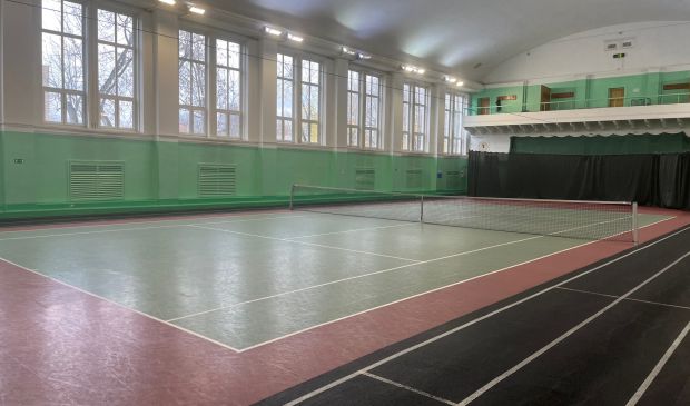 Фотография Крытые теннисные корты (манеж) на стадионе 