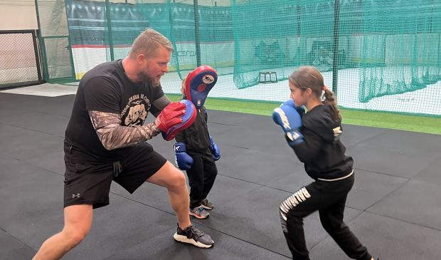 Фотография Бокс в школе единоборств «Честный бой» для девушек