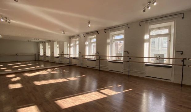 Фотография Зал для танцев 80 кв.м. в студии 