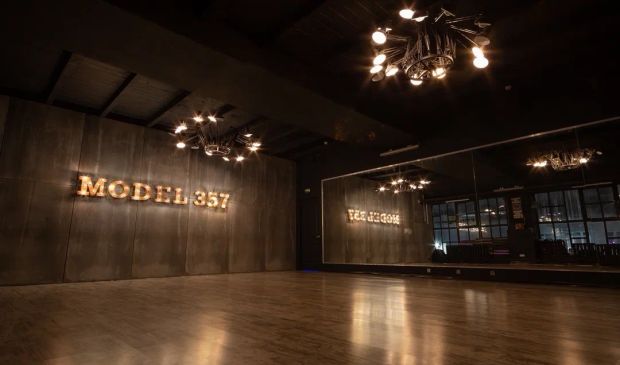 Фотография Зал 75 кв.м. в школе танцев «DM»