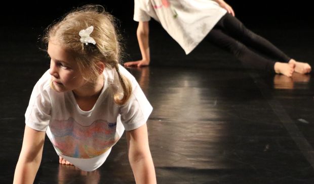 Фотография Занятия по современному танцу для детей (4-5 лет)