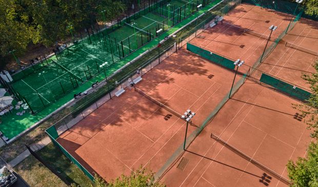Фотография Открытые корты грунт в Звезда ДелоСпорт