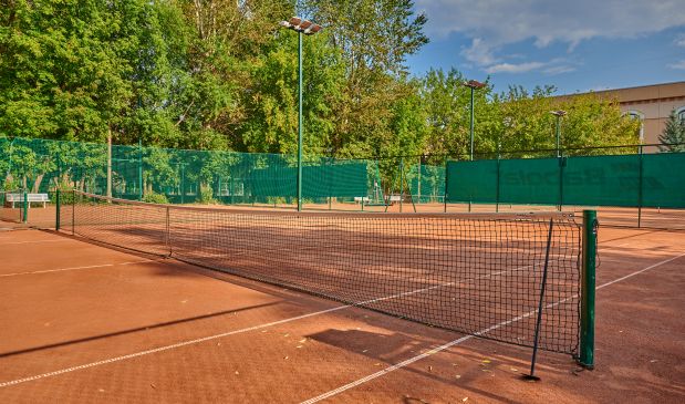 Фотография Открытые корты грунт в Звезда ДелоСпорт