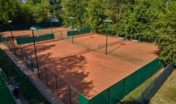 Фотография Открытые корты грунт в Звезда ДелоСпорт