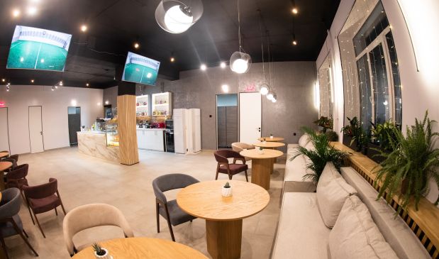 Фотография Футбольный манеж Campus 