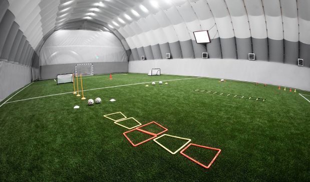 Фотография Футбольный манеж Campus 