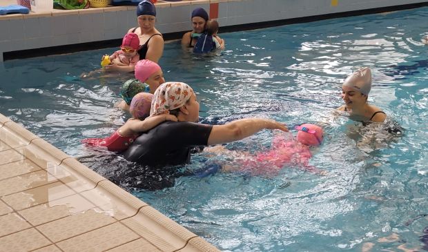 Фотография УТЦ « Рождённые Плавать»