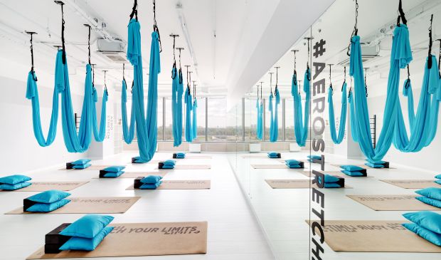 Фотография Зал для групповых тренировок с гамаками 60 кв.м. TOPSTRETCHING