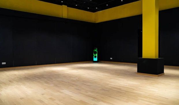 Фотография Территория мяча. Танцевальный зал 77 м²