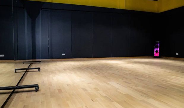 Фотография Территория мяча. Танцевальный зал 77 м²