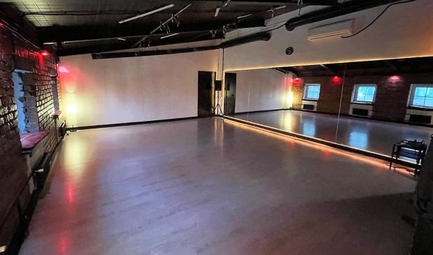 Фотография Рыжий зал 40 кв.м. 