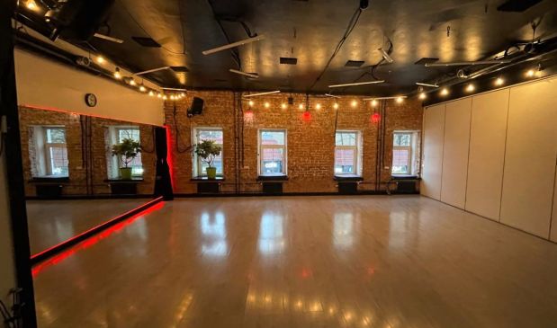 Фотография Белый зал 70 кв.м. 