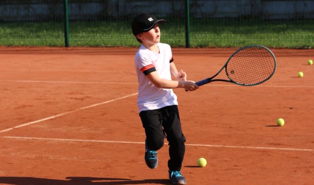 Фотография Детская группа по теннису начальной подготовки «Зеленый мяч» (8-10 лет) ЦТТ 