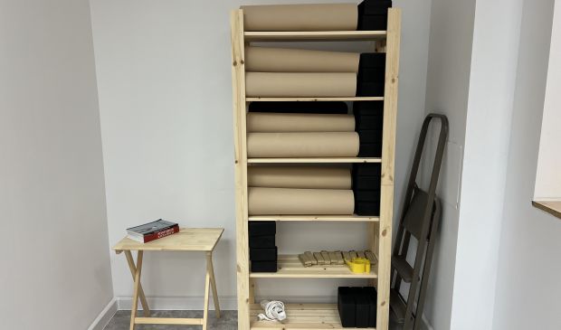 Фотография Зал 73 кв.м с зеркалами и гамаками 