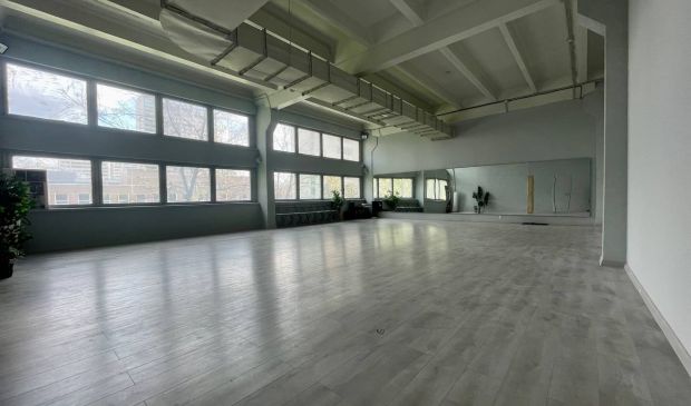 Фотография Зал 110 кв.м.  левый в Танцевальном центре 