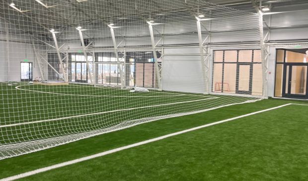 Футбольный манеж 40х20 "СпортСтанция": аренда, бронирование на FindSport.ru