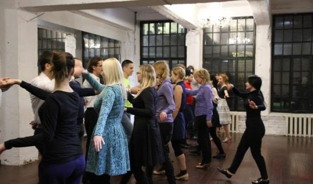 Фотография Вальс и танцы эпохи модерн - пробные уроки и регулярные занятия