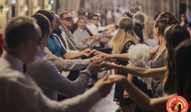 Фотография Вальс и танцы эпохи модерн - пробные уроки и регулярные занятия