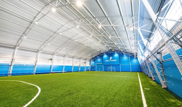 Фотография Футбольный манеж 38х22 РФЛ-АРЕНА м. Митино 