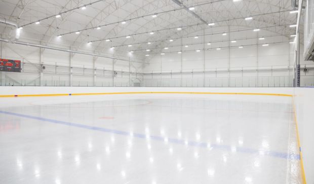 Фотография Ледовая площадка в комплексе «Чемпион»