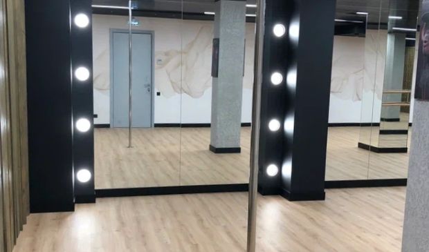 Фотография Зал 90 кв.м. для танцев и йоги 