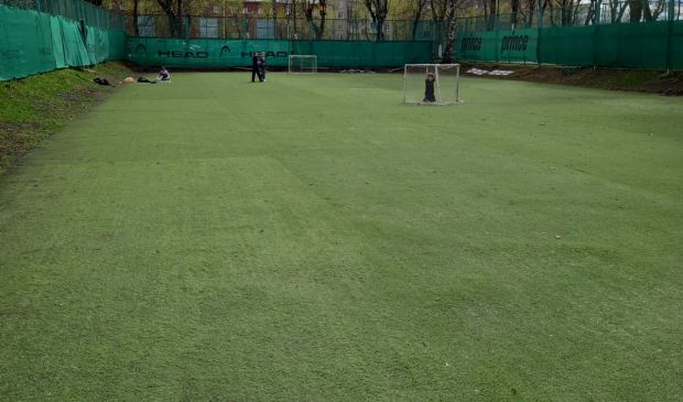 Фотография Мини-футбольное поле у м. Ботанический сад (РАЗМЕР 40х20 метров)