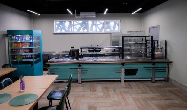 Фотография Стол для настольного тенниса в 