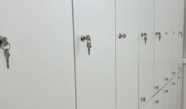 Фотография Зал 40 кв.м. с балетным покрытием LEVITA