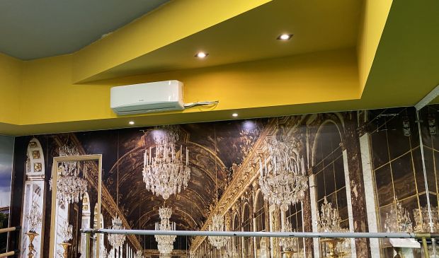 Фотография Зеленый зал для танцев в студии 5Life