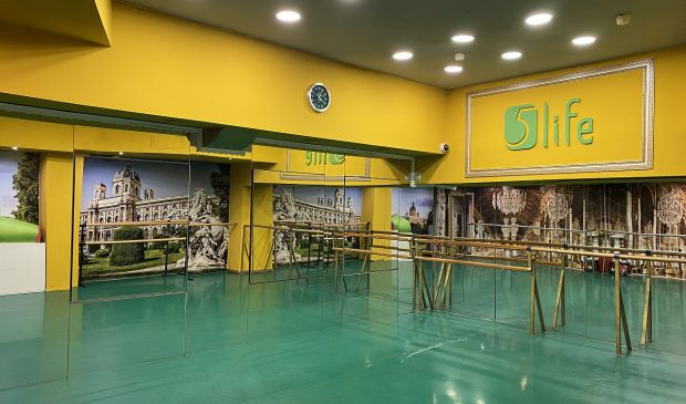 Фотография Зеленый зал для танцев в студии 5Life