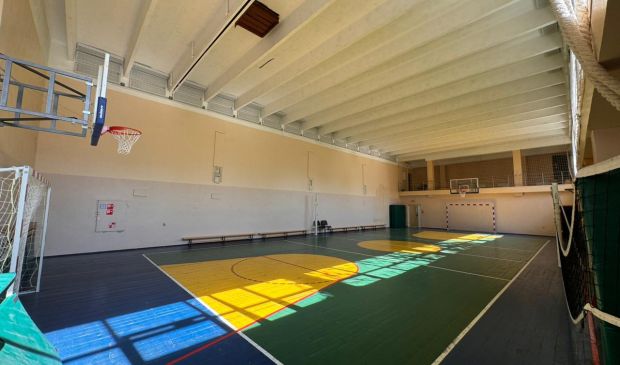 Фотография Спортзал для волейбола и баскетбола на южной