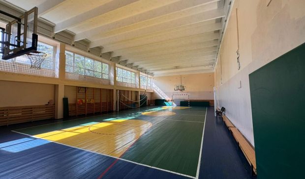 Фотография Спортзал для волейбола и баскетбола на южной