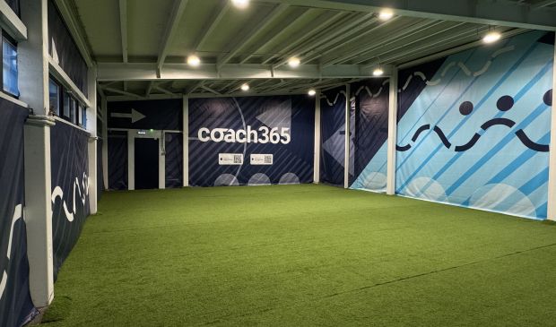 Фотография Детский футбольный манеж