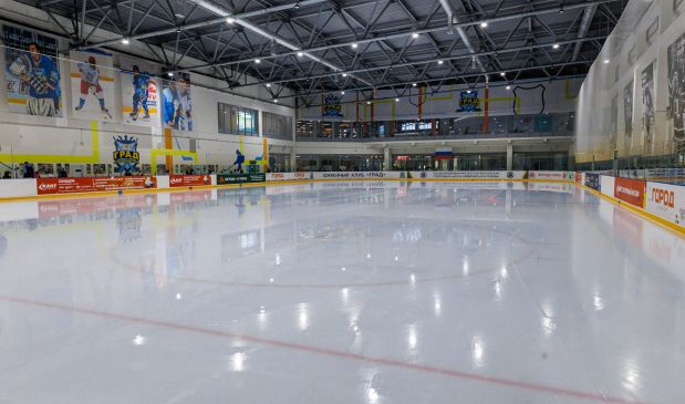 Фотография Ледовая арена 60х30 в ТРЦ Город Косино