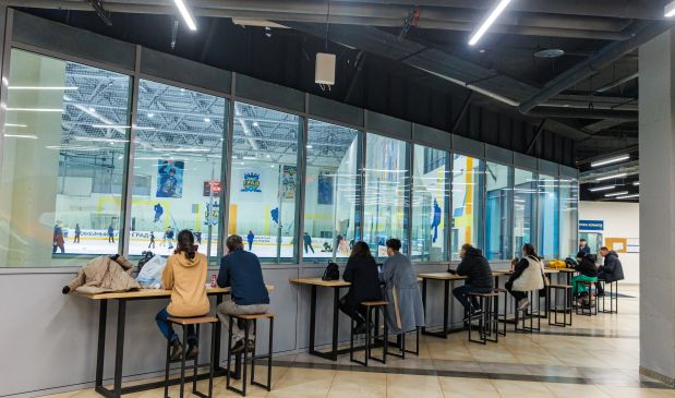 Фотография Ледовая арена 60х30 в ТРЦ Город Косино